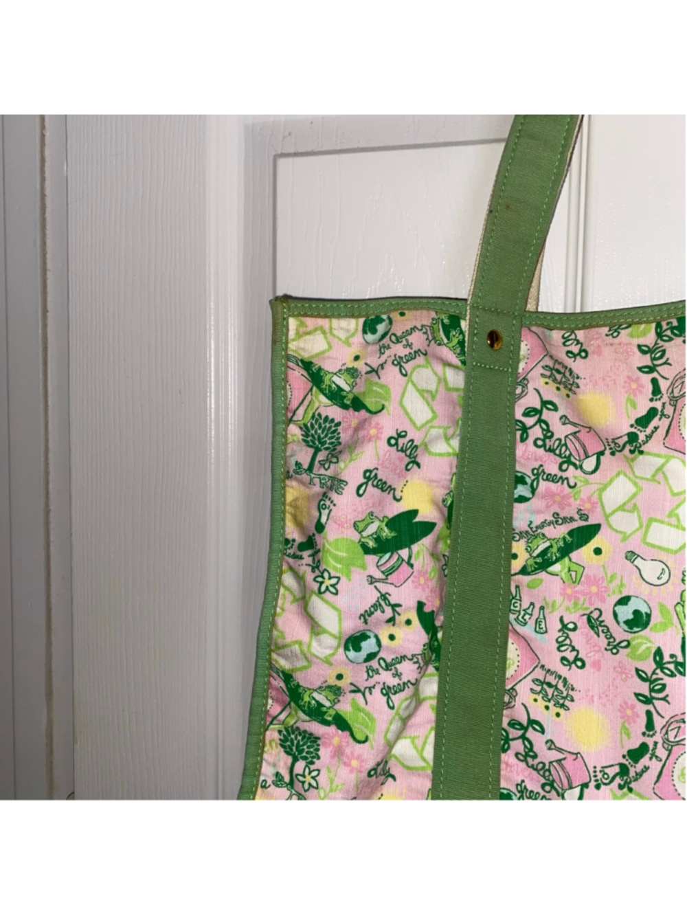 Rare Lilly Pulitzer Originals Earth Day Queen of Green Recycle Large Tote Bag - Picture 7 of 8